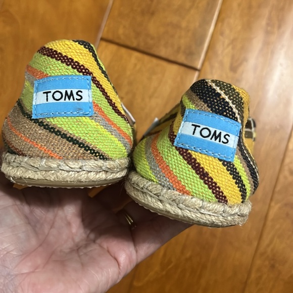 Toms Women’s Multicolor Slip On Shoe Size 7.5 Western Bohemian Slip-on - Picture 5 of 8